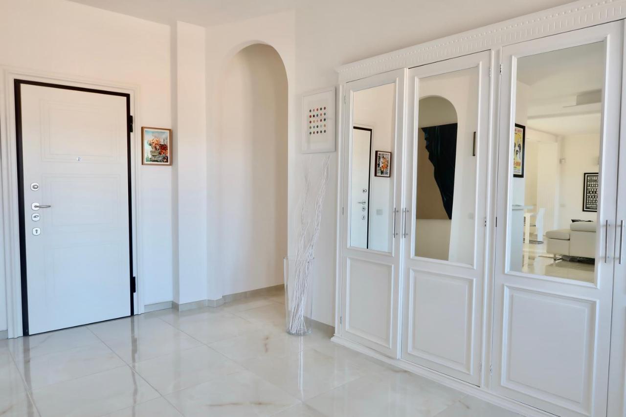 Lux 180Sqm Flat - Entire Last Floor Milano Eksteriør bilde