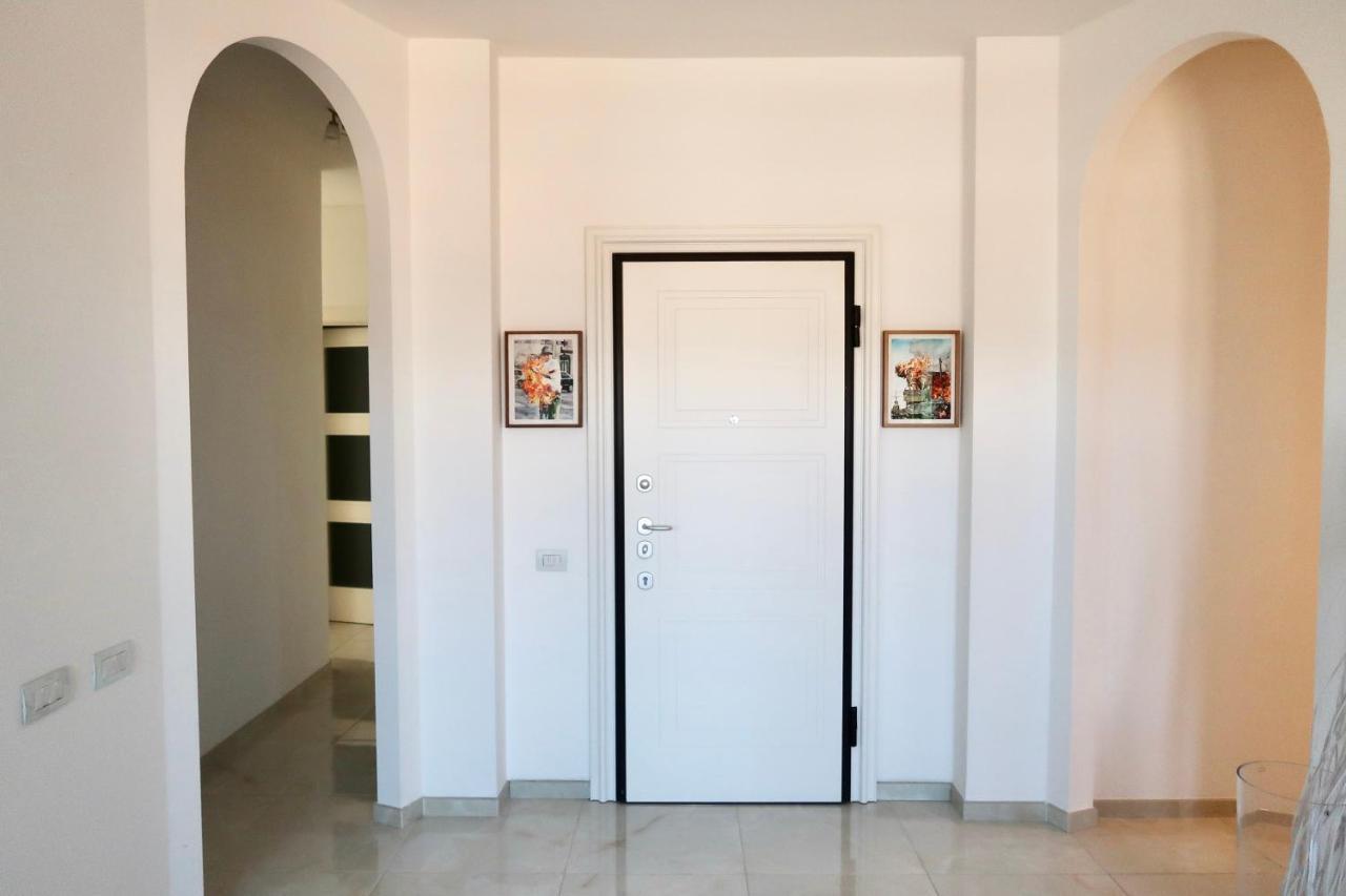 Lux 180Sqm Flat - Entire Last Floor Milano Eksteriør bilde